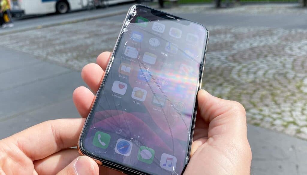 Schimbare Geam Sticla Iphone 13 Pro