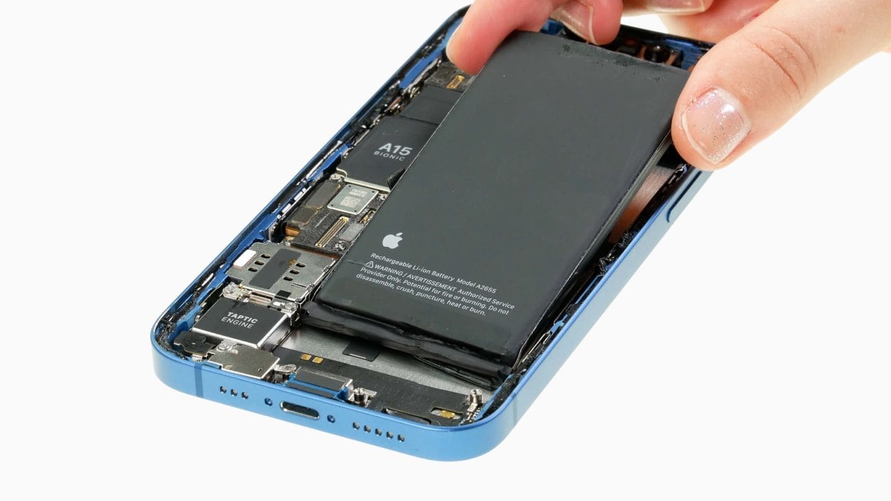 Schimbare Inlocuire Baterie Iphone 15